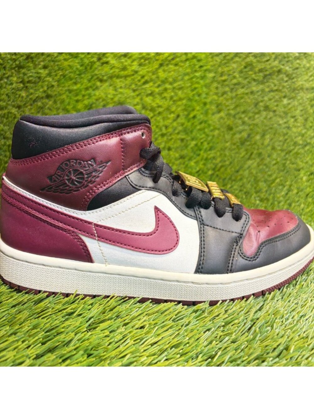 Nike Air Jordan 1 Mid SE Women Size 8 Black Maroon White Athletic Shoes Sneakers